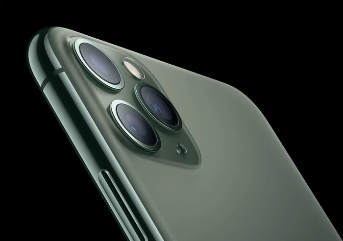 iPhone 15 và iPhone 15 Plus sẽ có mặt lưng kính mờ và màu lục lam mới