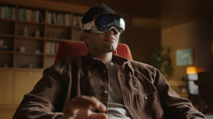 Apple Vision Pro: Kính VR đắt nhất thế giới