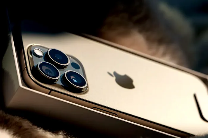 iPhone 16 Pro sẽ có màu vàng và xám?